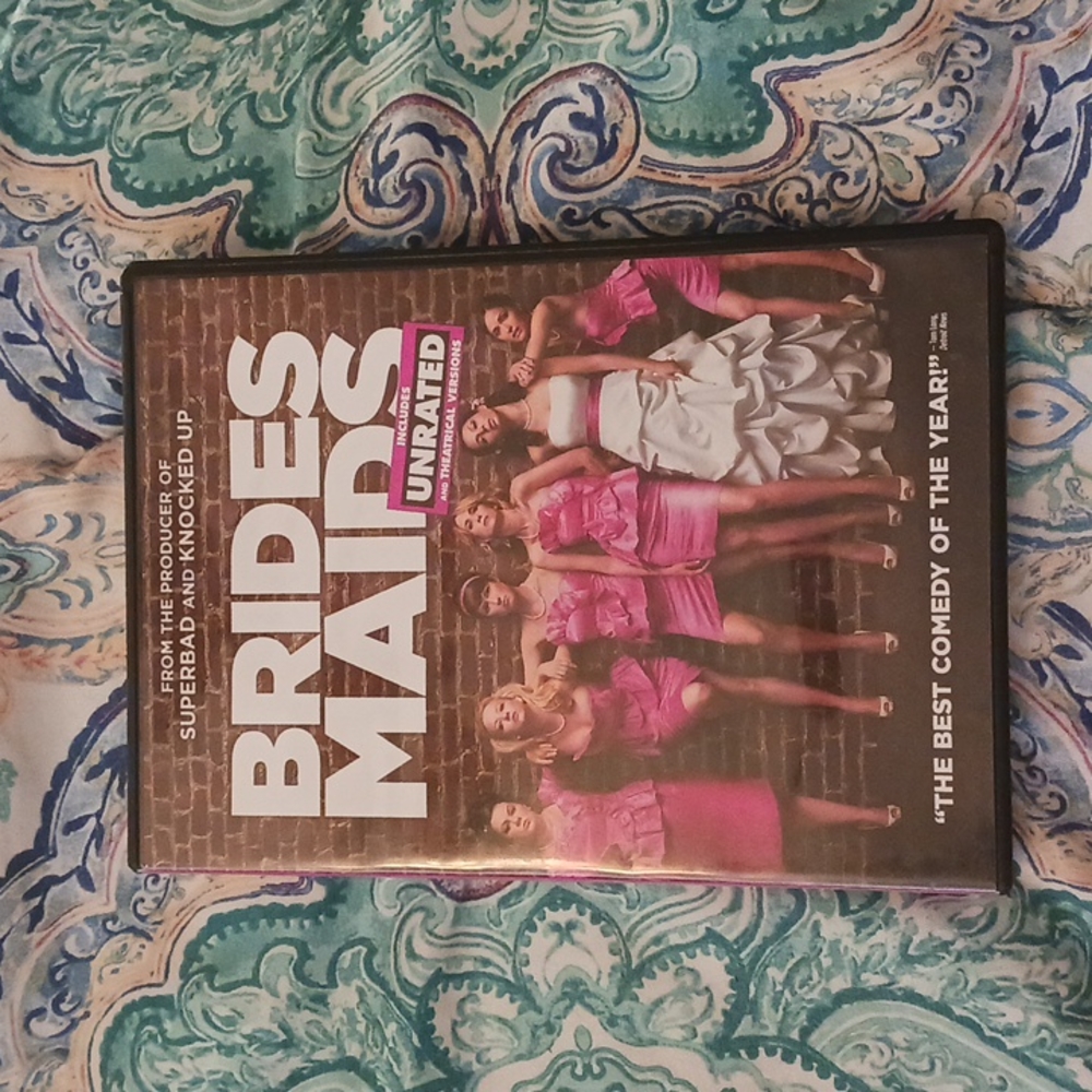 DVD: BRIDESMIDS